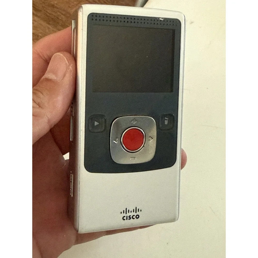 Cisco Flip Video Camera Ultra HD USB Video Model U260 HDMI ( No Power )